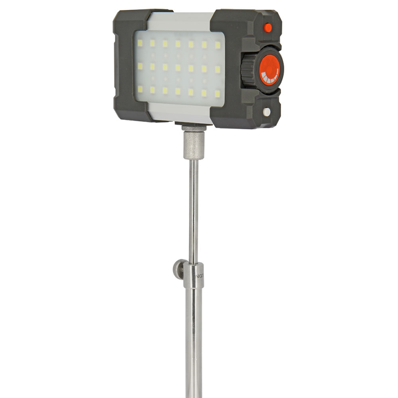 NGT 21 LED Light 500 Lumen and Powerbank